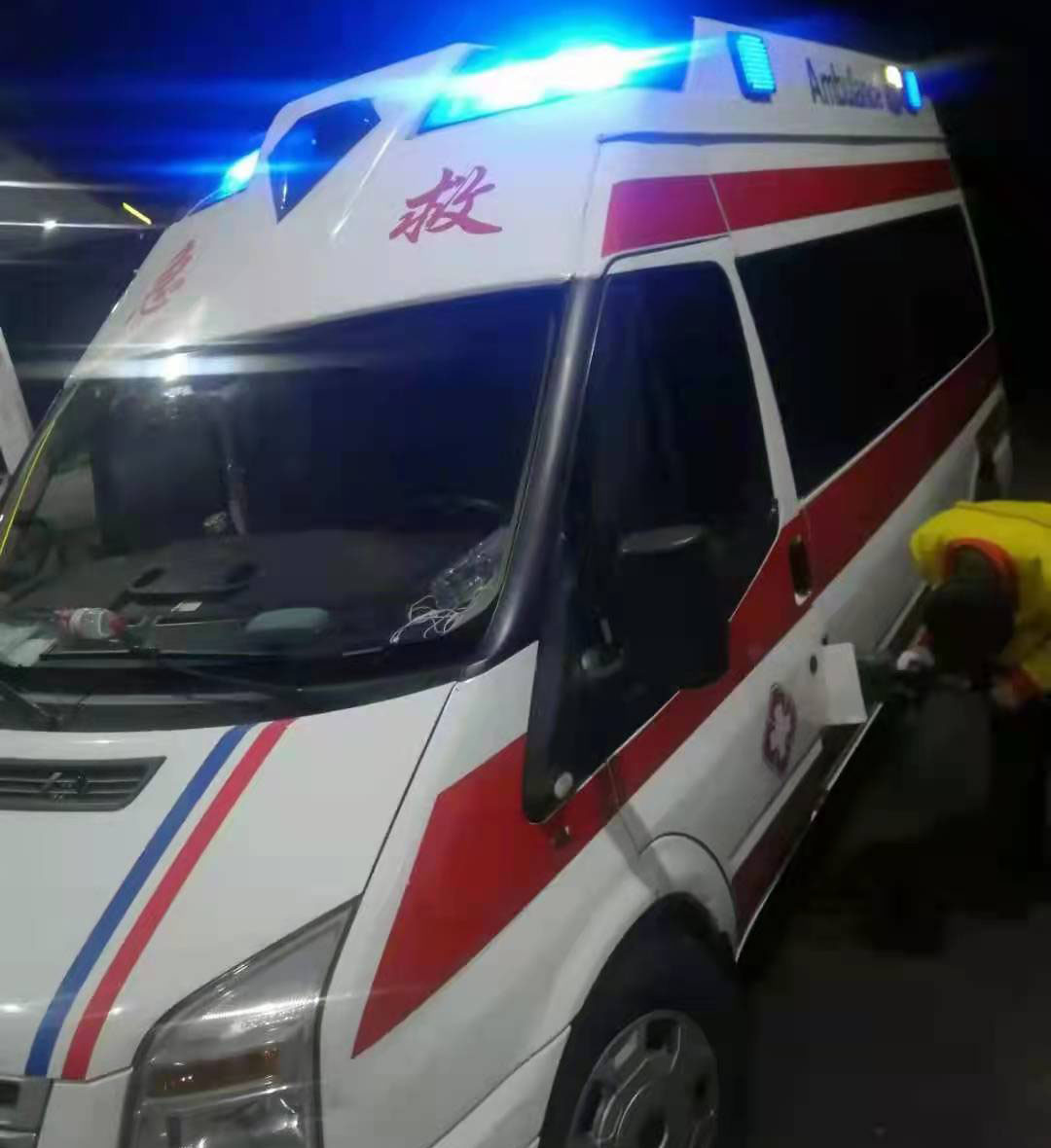 越秀区专业救护车出租